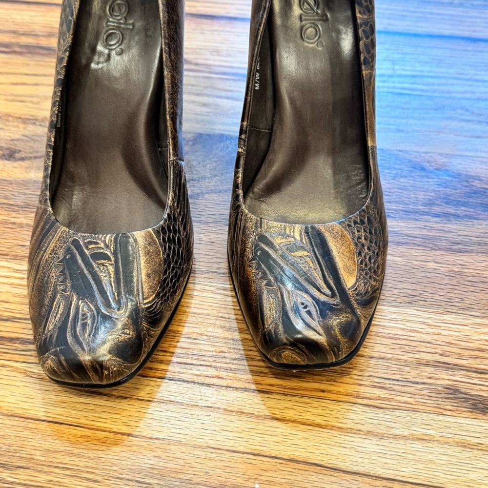 boc Born Beautiful Block Heel Leather Dragon Embossed Textured Pumps 6.5 37 - Picture 3 of 9